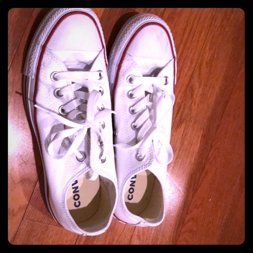 Converse Chuck Taylor Low Top All-Stars